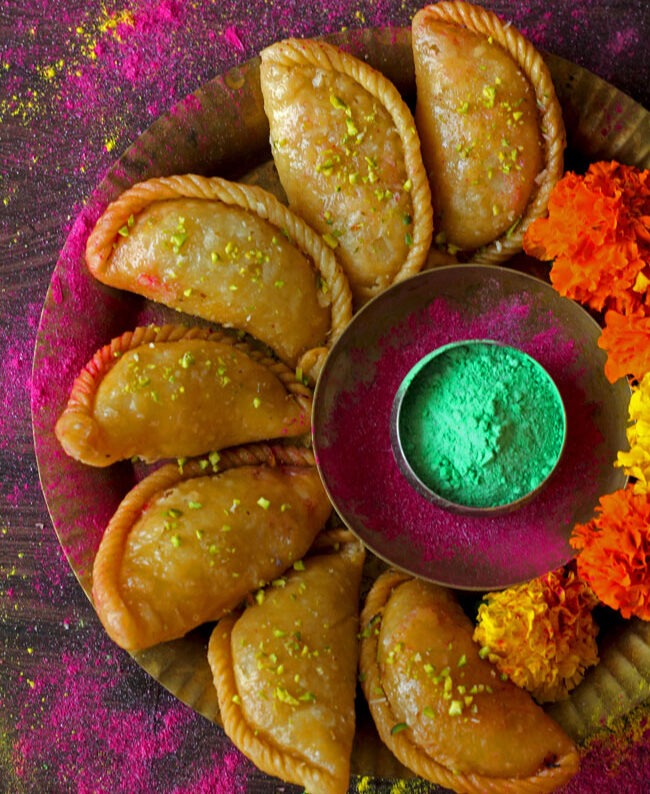 The Colors of Holi on a Plate: How to Style Festive Food Without Overdoing It